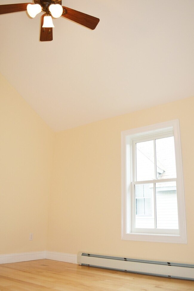 Building Photo - 277/279 North Street