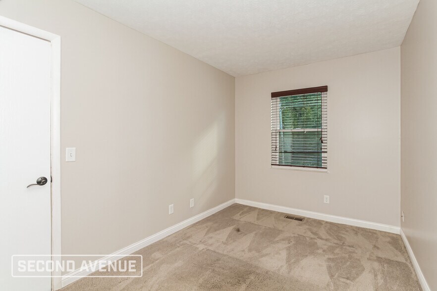 Building Photo - 4384 Mt Alverno Rd