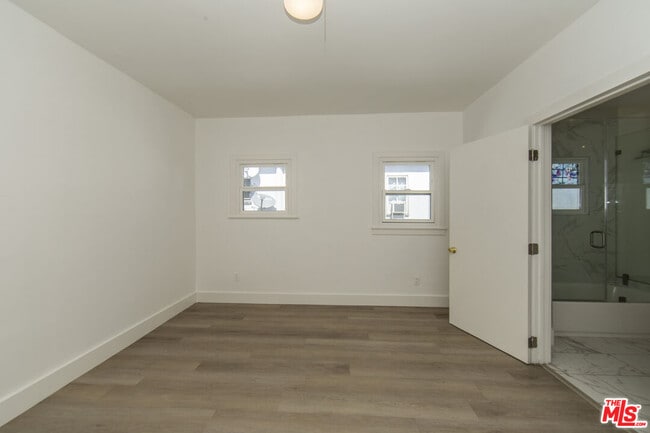 Building Photo - 1040 N Crescent Heights Blvd