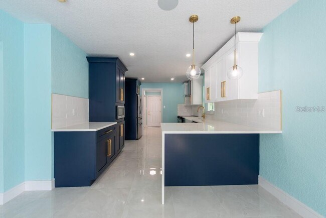 Building Photo - 4643 Bay Crest Dr