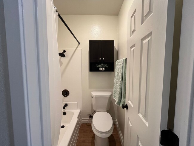 Building Photo - Citrus Cove Apartments 1 br