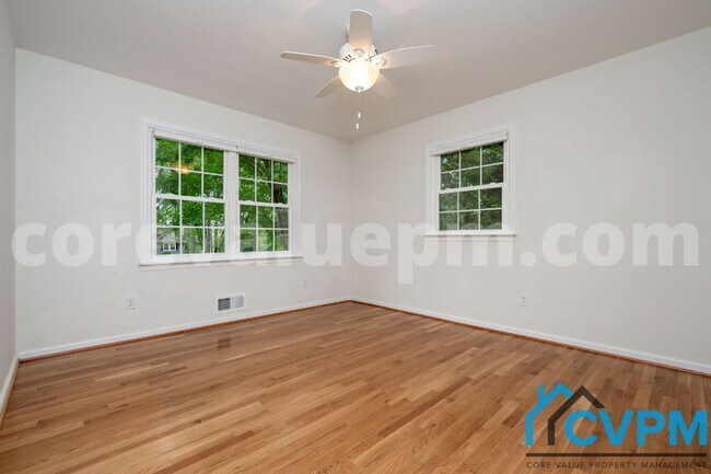 Building Photo - 4702 Shelley Ln