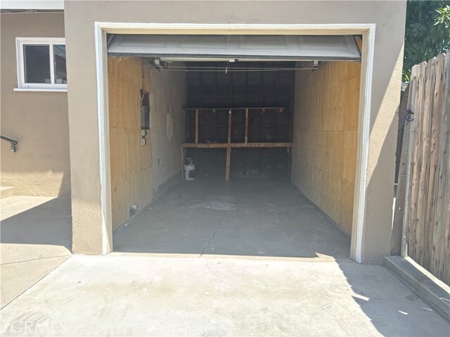 Building Photo - 846 S Olive St