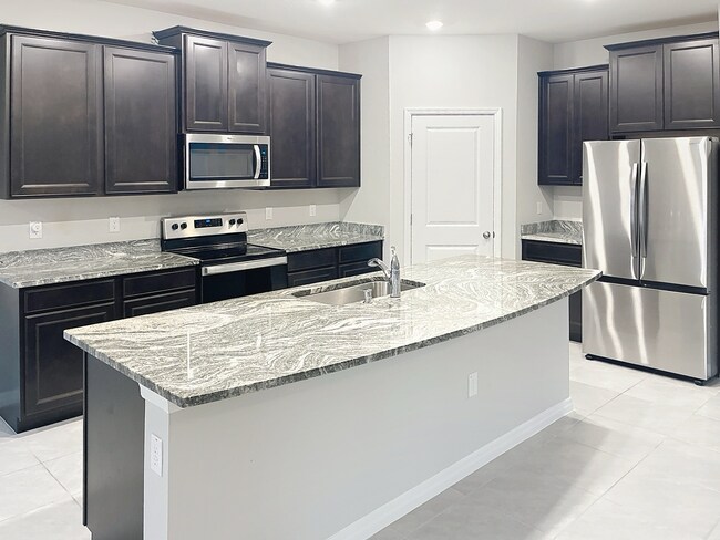 Building Photo - 13014 Willow Grove Dr