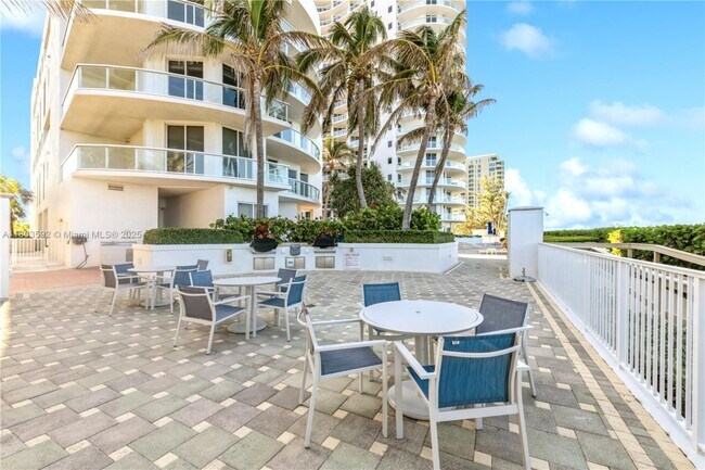 Building Photo - 4600 N Ocean Dr