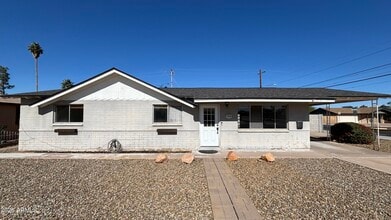 Building Photo - 1000 W Elna Rae St