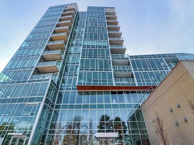 Building Photo - 2 Bedroom Condo in Denver