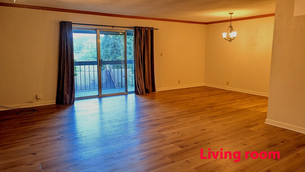 Building Photo - 540 Berlin Dr