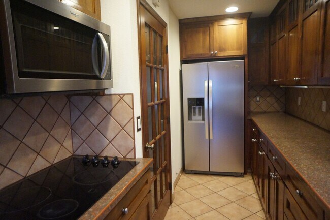 Building Photo - NE Portland Alberta Arts 3-bedroom Bungalow