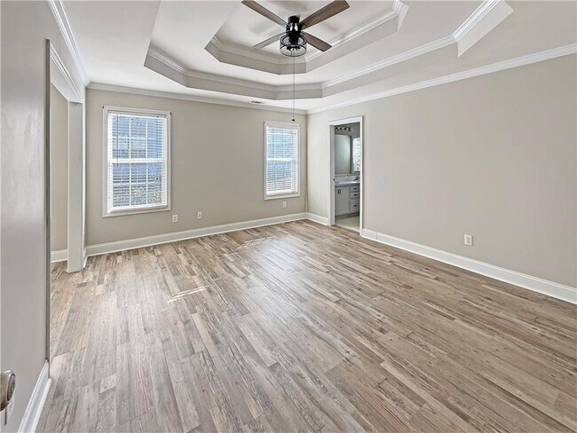 Building Photo - 3028 Express Ln NE