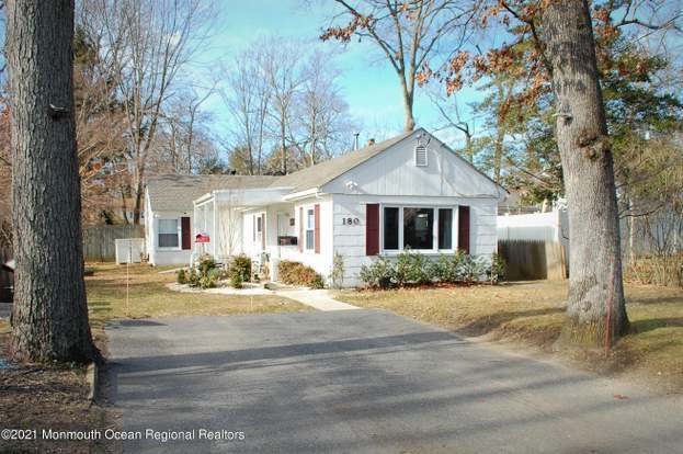 Building Photo - 180 Cliftwood Rd