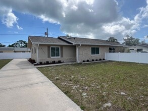 Building Photo - Fully Renovated 2 Bedroom 1.5 Bath Port Orange Home Available Now LEASING SPECIAL: HALF OFF 1 MON...
