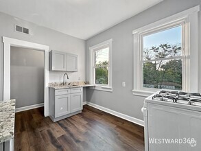 Building Photo - 1840 W 65th-#2