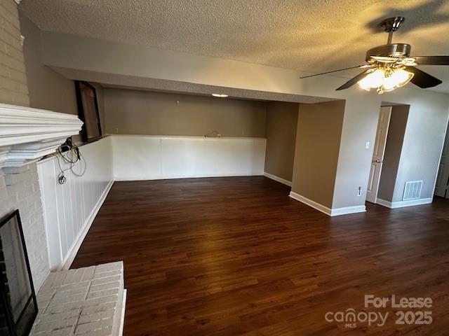 Building Photo - 7230 Shadowlake Dr