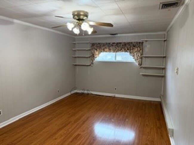 Building Photo - BROMLEY