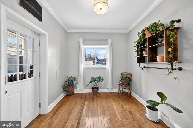 Building Photo - 7 E Fort Ave