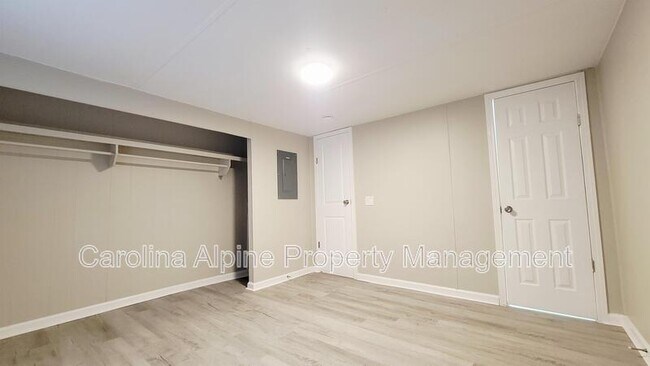 Building Photo - 116 Drum Rd