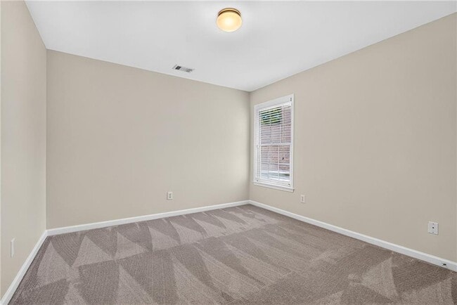 Building Photo - 2311 Ravinia Ct NE