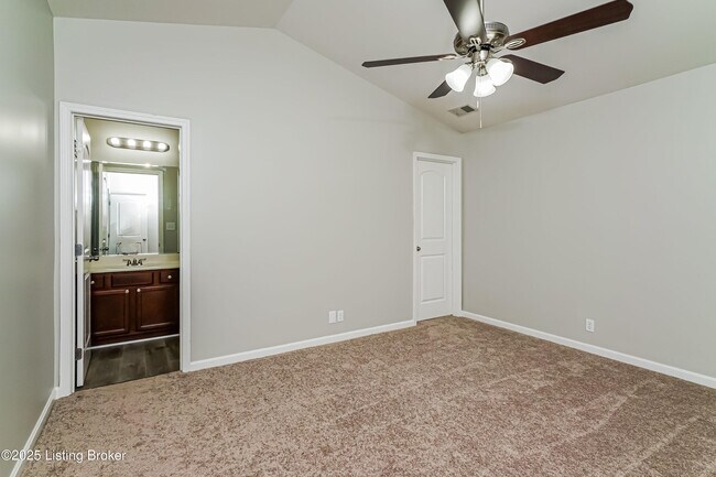 Building Photo - 9216 River Trail Dr