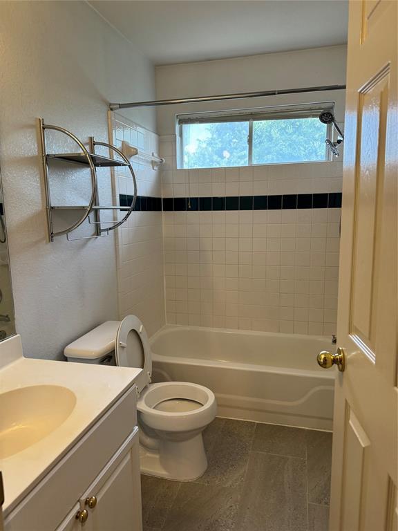 Building Photo - 8313 Osborne Dr