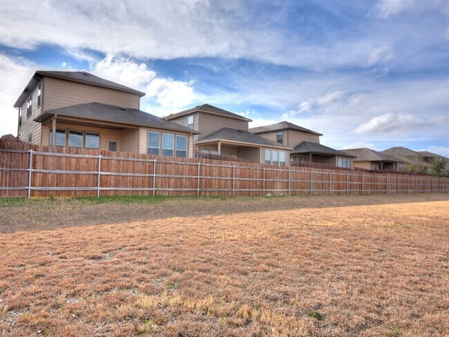 Building Photo - Spacious North Austin Gem: Modern Comfort,...