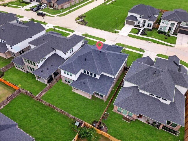 Building Photo - 21711 Emerton Cres Wy