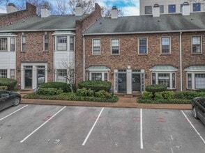 Building Photo - 116 Fairmont Pl
