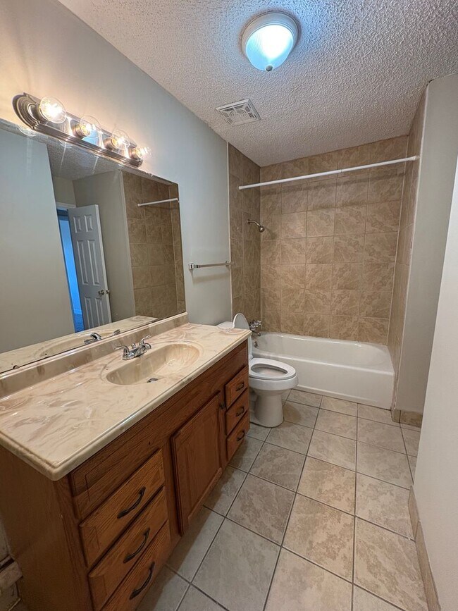 Building Photo - bg0209