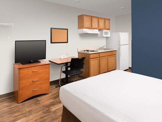 Building Photo - Furnished Studio-Las Cruces
