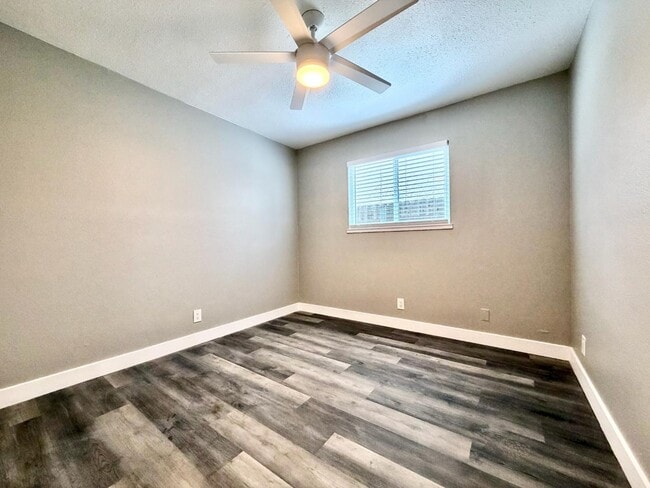 Building Photo - 1819 W St