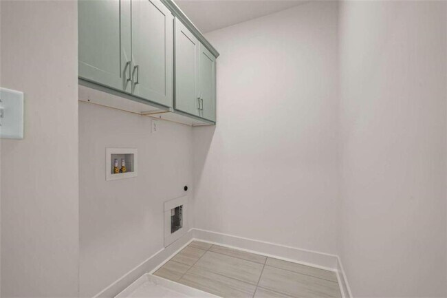 Building Photo - 206 Auburn Valley Wy