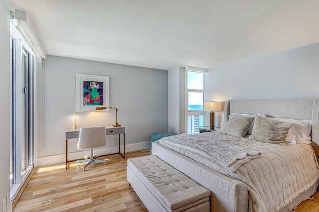 Building Photo - 5510 N Ocean Dr