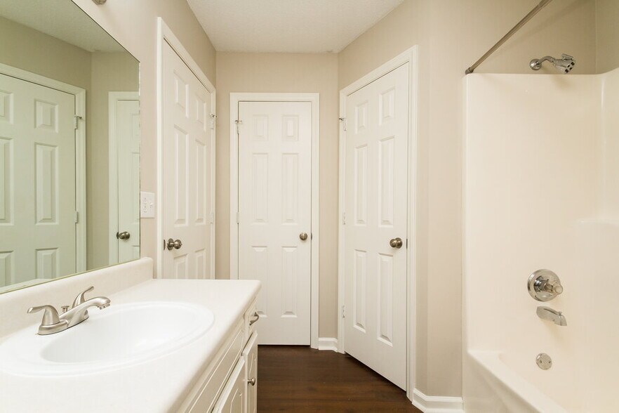 Building Photo - 1103 Jerico Rd