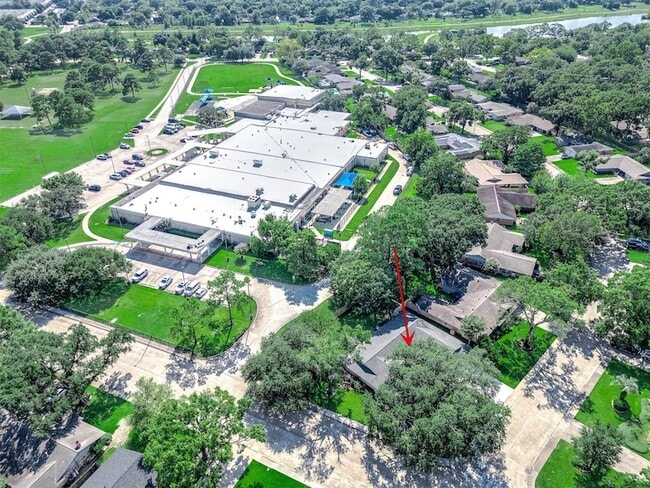 Building Photo - 1616 Redway Ln