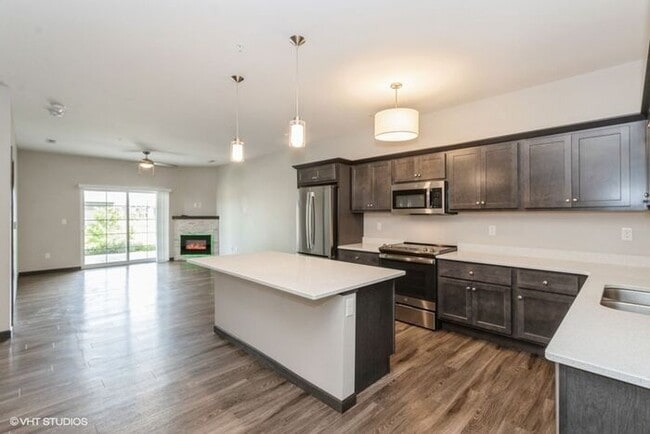 Building Photo - $1,250 | 1 Bedroom, 1 Bathroom Condo | Dog Friendly* | Sublease* | Available for an April 1st, 20...