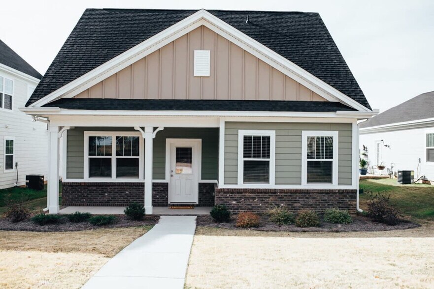 Building Photo - 1503 McDuffie Ave
