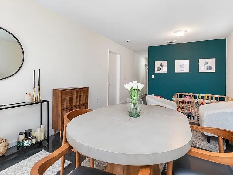 Building Photo - 3461 SW 24th St