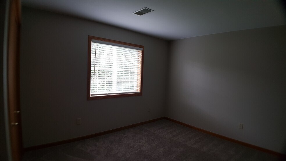 guest bedroom - 919 Pope Street