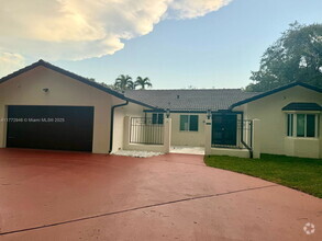 Building Photo - 8370 NW 165th St