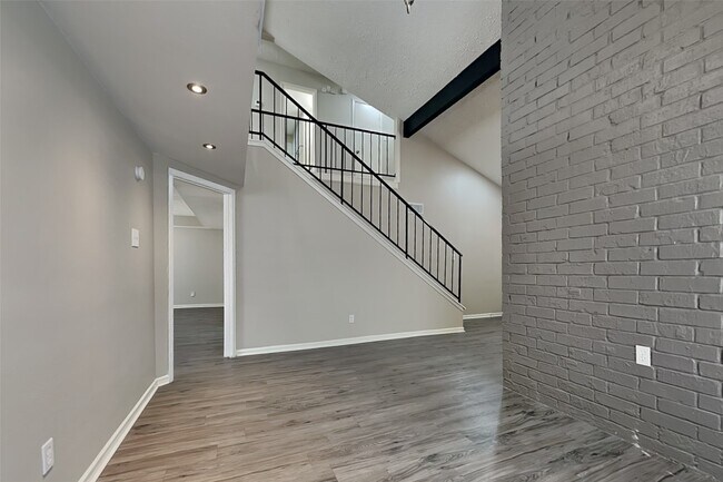 Building Photo - 4823 Owens Creek Ln