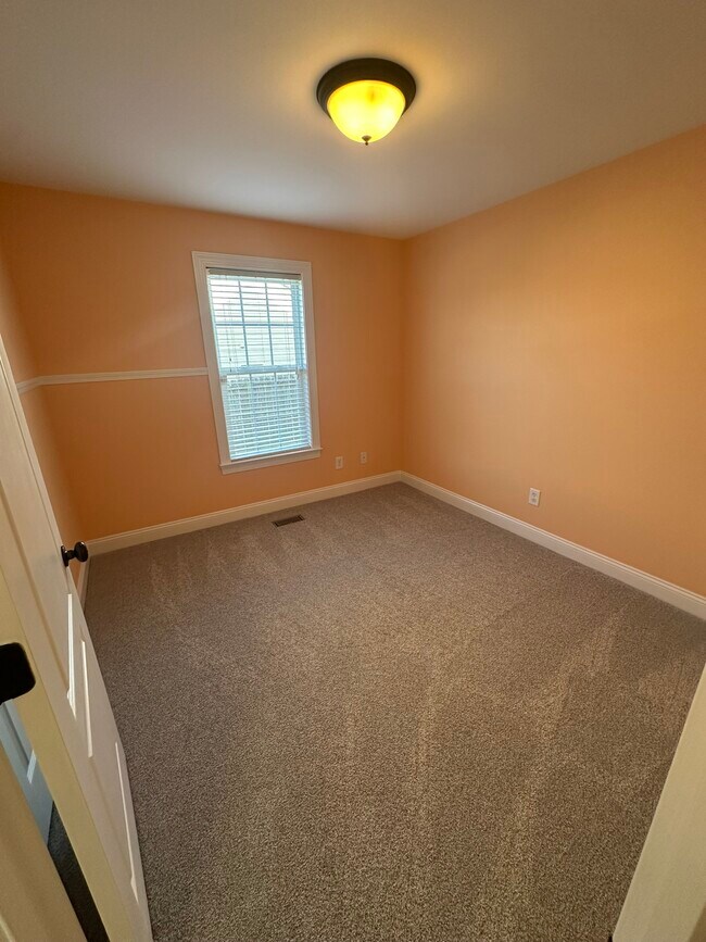 Building Photo - 66 Waxflower Dr