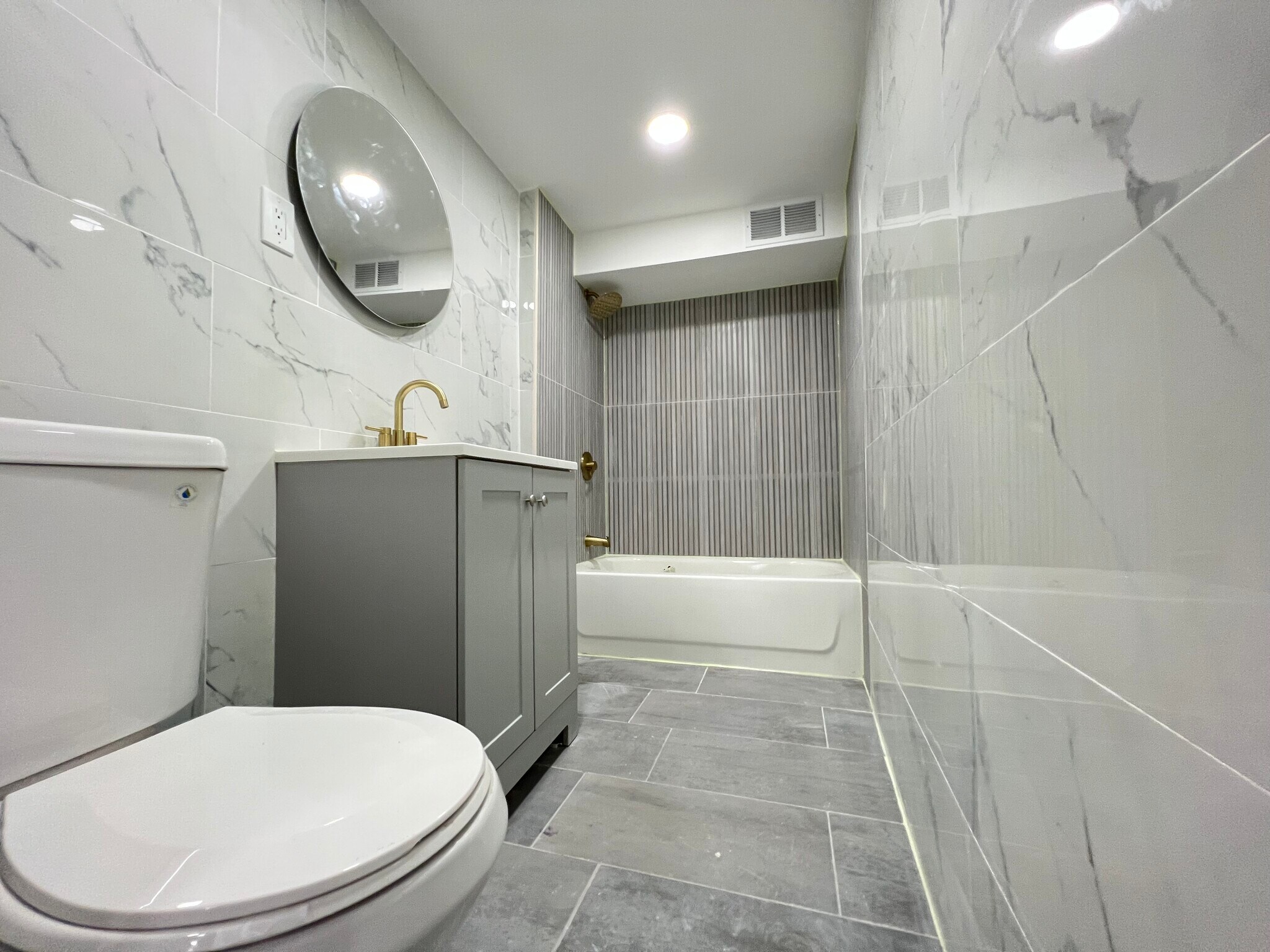 36 Sherman Pl Bsmt - 35 Sherman Pl