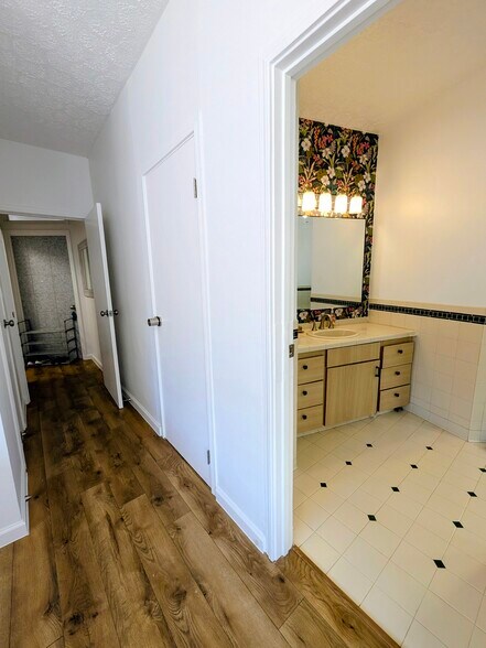 Building Photo - 2825 Pali Hwy