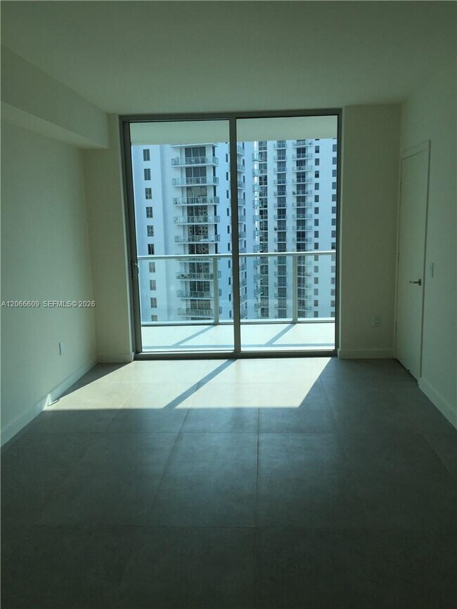 Building Photo - 1100 S Miami Ave