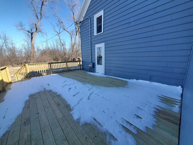 Building Photo - 4231-4231A Co Rd KK