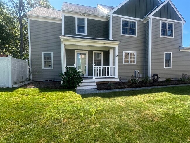 Primary Photo - 40 Drum Dr