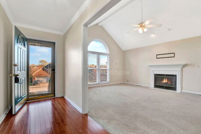 Building Photo - 8405 Hurstbourne Woods Pl