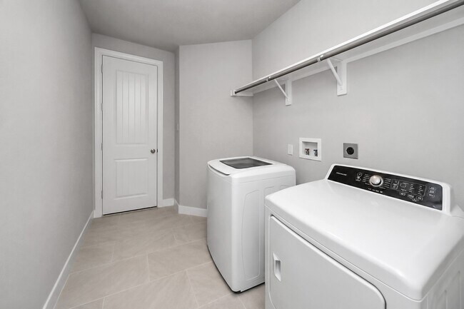 Building Photo - 1026 Warm Summer Dr