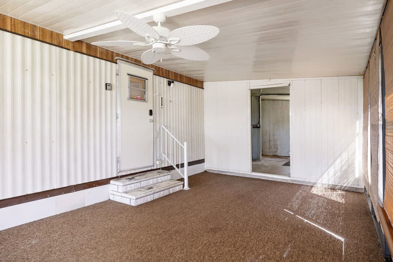 Building Photo - 10034 Hamp Dr