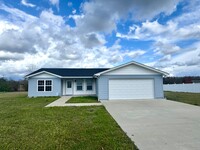 Building Photo - Beautiful 3 Bedroom 2 Bathroom New Constru...